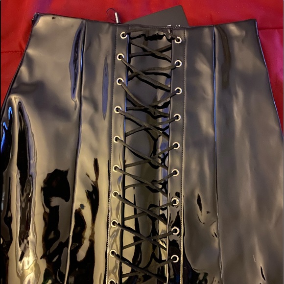 Patent leather lace up skirt new with tags size s - Picture 1 of 1